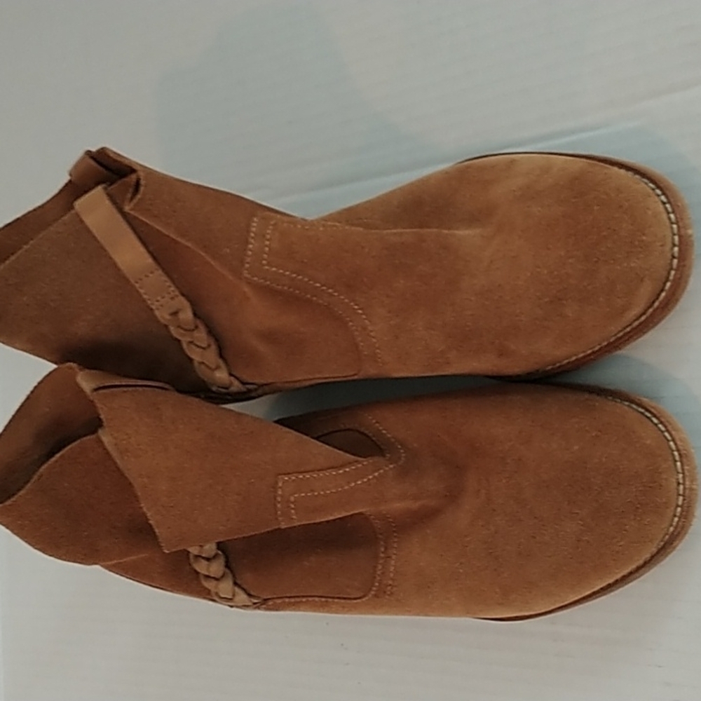 Report Rudy Leather Suede Tan Pull On Ankle Bootie 10 - Picture 2 of 12